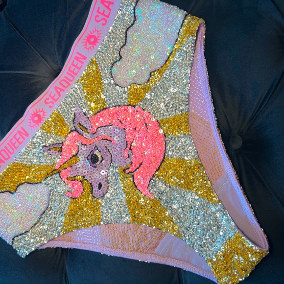 Seaqueen 2 piece high waist bathing suit! - Picture 7 of 7